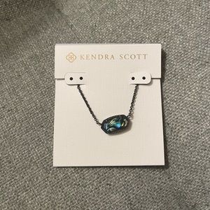 Kendra Scott Elisa Pendant Necklace in Abalone and Gunmetal